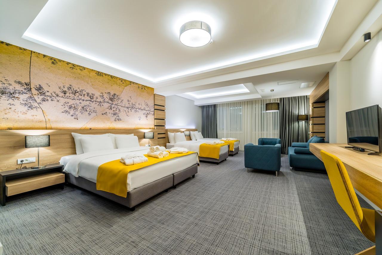 Hotel Unique - And Ohrid